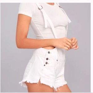 Free people off white denim overalls shorts sz 29